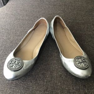 7M Tory Burch Silver Sparkle Minnie Ballet Flat